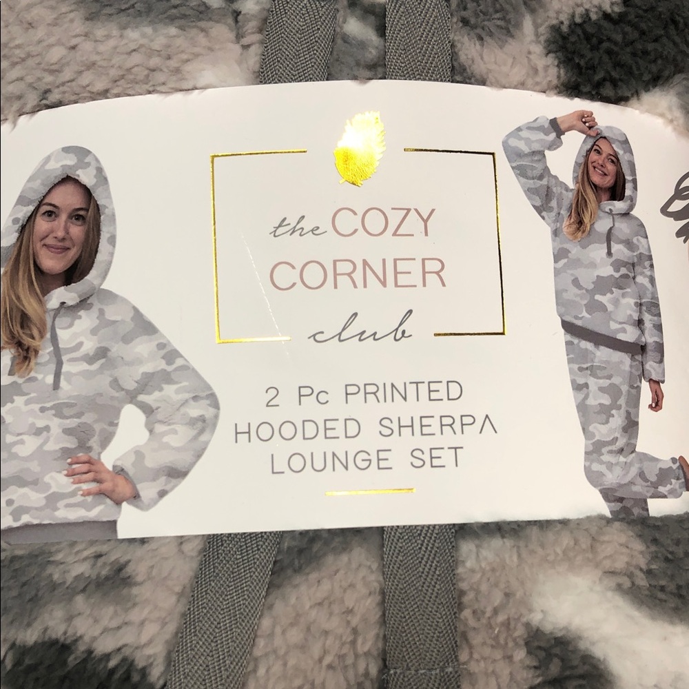 Gray Sherpa Lounge Set